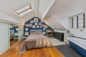 Bedroom- click for photo gallery